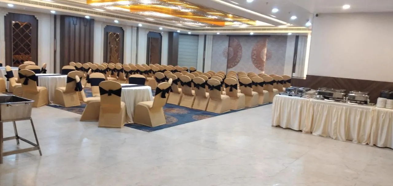 Hotel Four Element Varanasi 0*,  Indien
