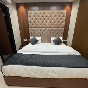 Vishwanath Hotel