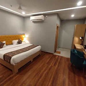 Hotel Sds Grand, Waranasi