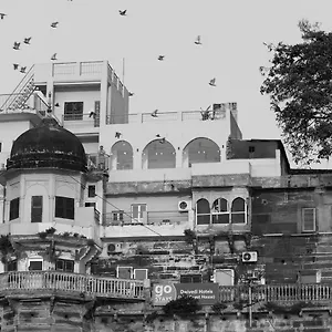 3* Hotel Dwivedi Elena