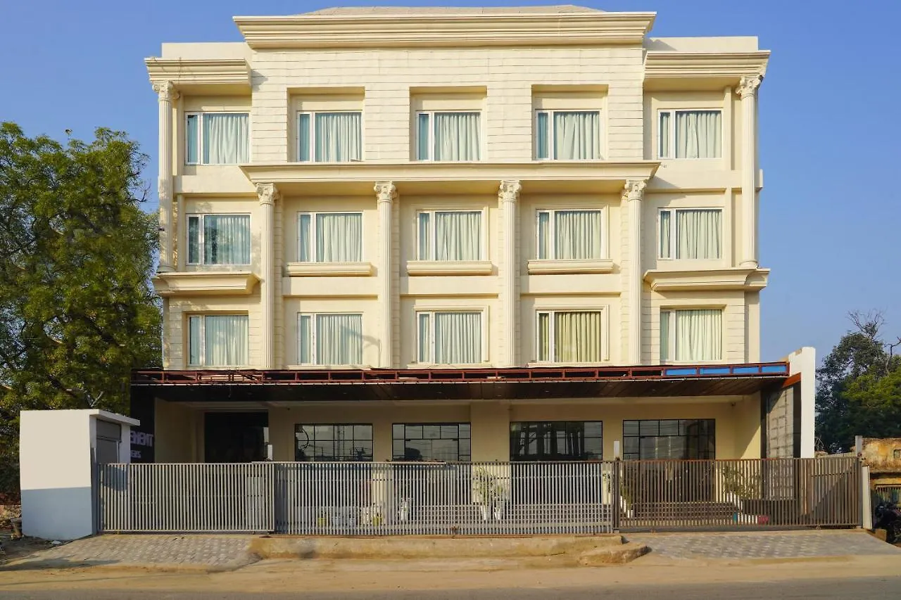 Hotel Four Element Varanasi