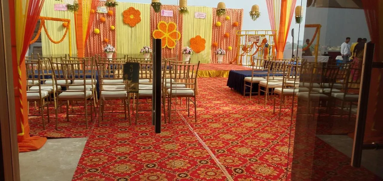 Hotel Four Element Varanasi