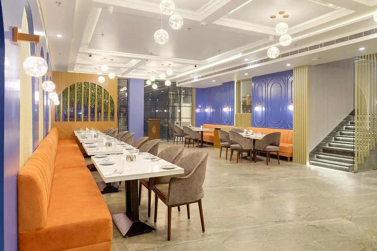 Hotel Four Element Varanasi