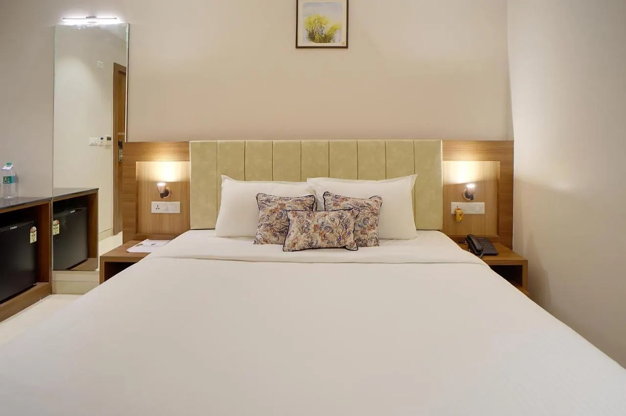 Hotel Four Element Varanasi