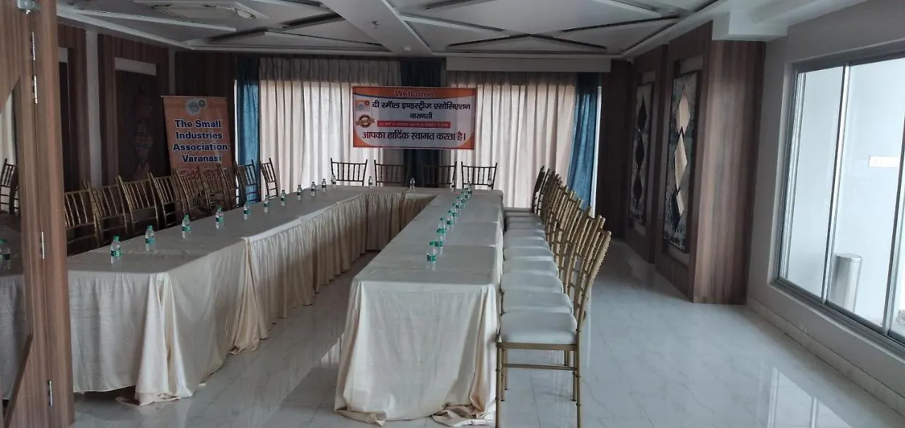 Hotel Four Element Varanasi