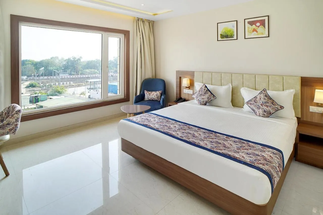 Hotel Four Element Varanasi 0*,  India