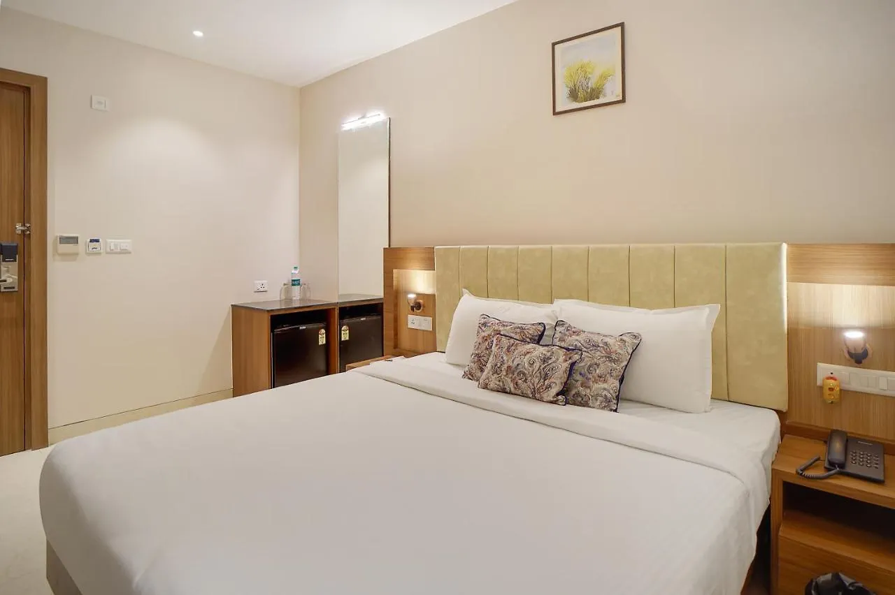 Hotel Four Element Varanasi