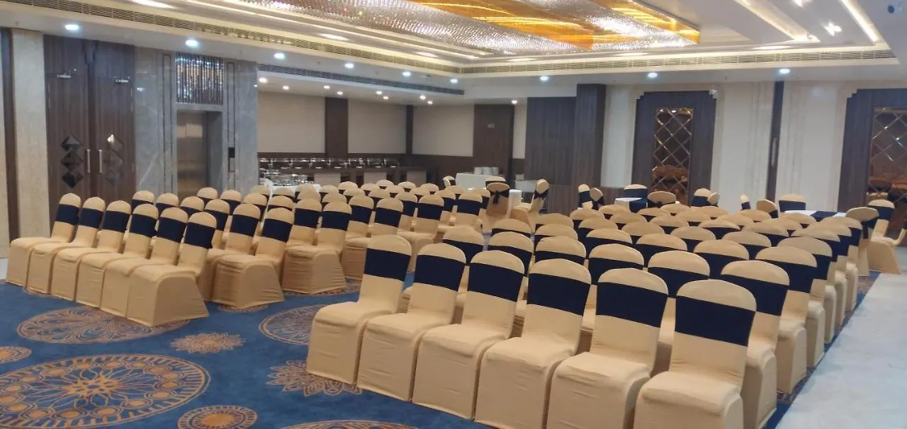 Hotel Four Element Varanasi